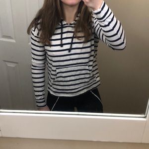 Lightweight Pull Over